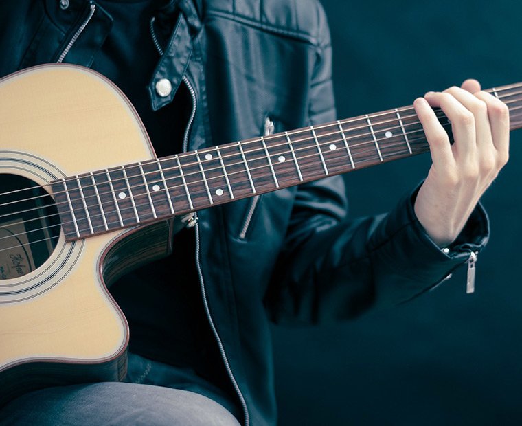 strumento chitarra